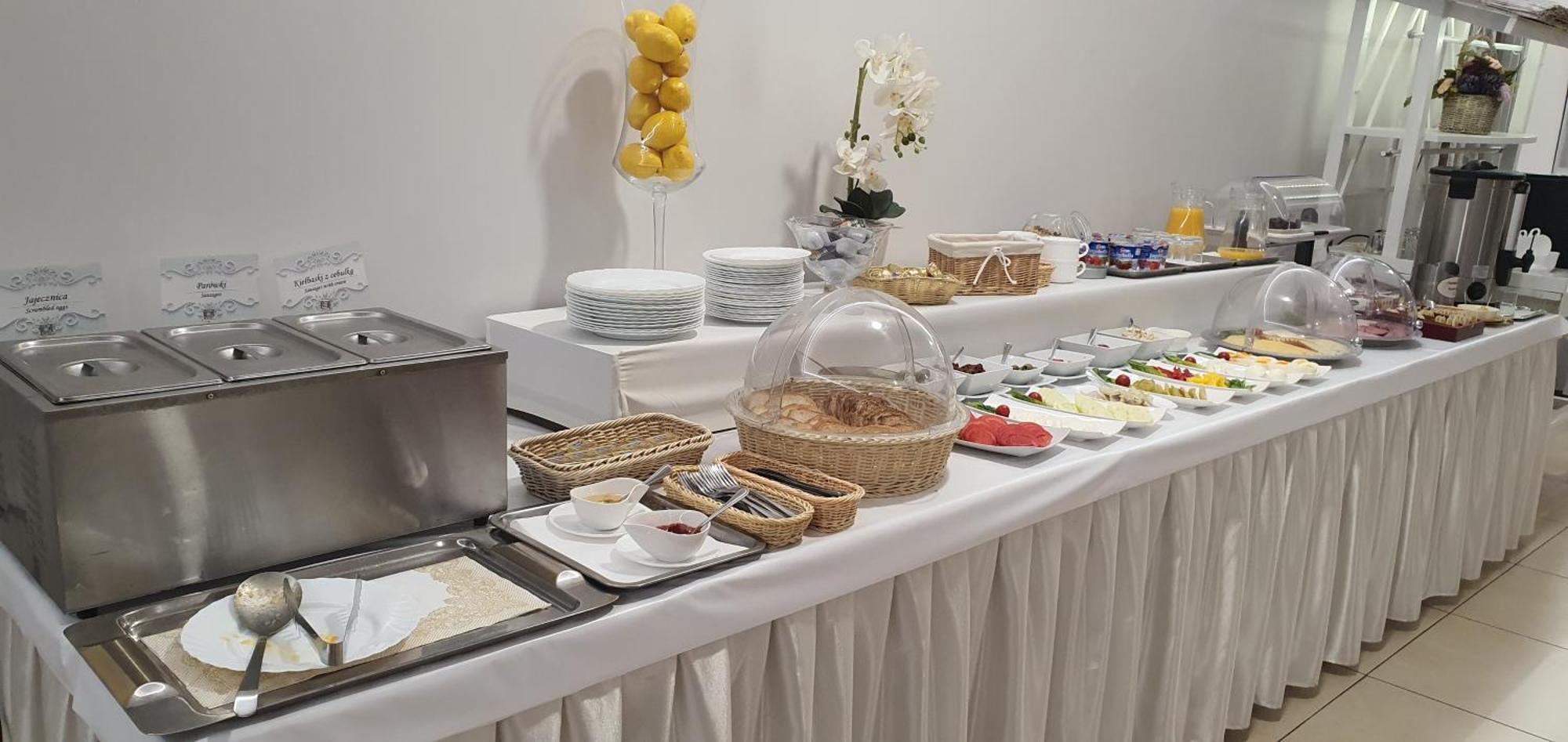 Hotel Nad Rzeczka Torun Ngoại thất bức ảnh