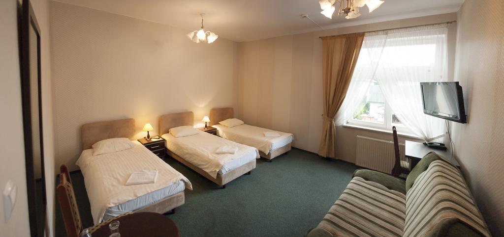 Hotel Nad Rzeczka Torun Phòng bức ảnh
