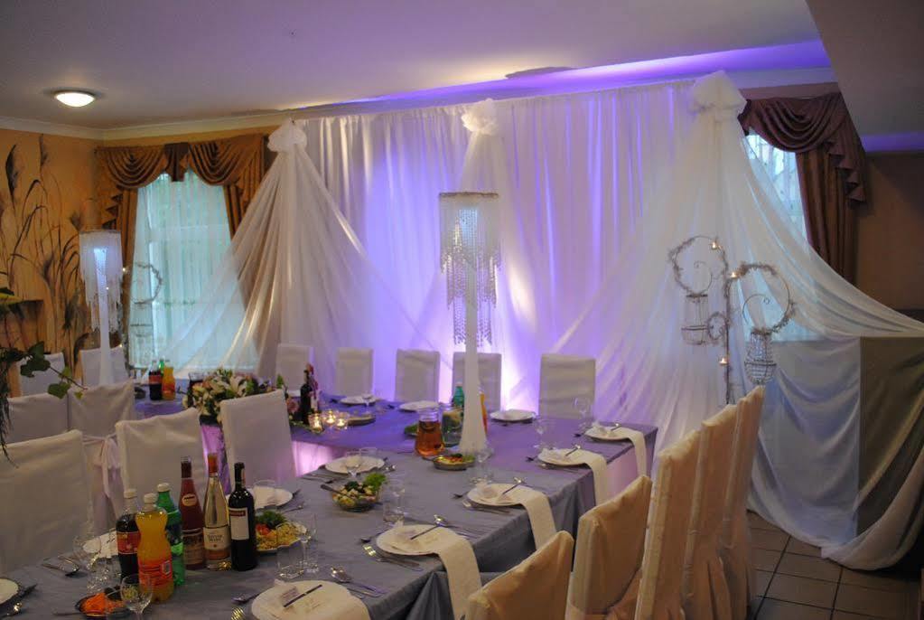 Hotel Nad Rzeczka Torun Ngoại thất bức ảnh